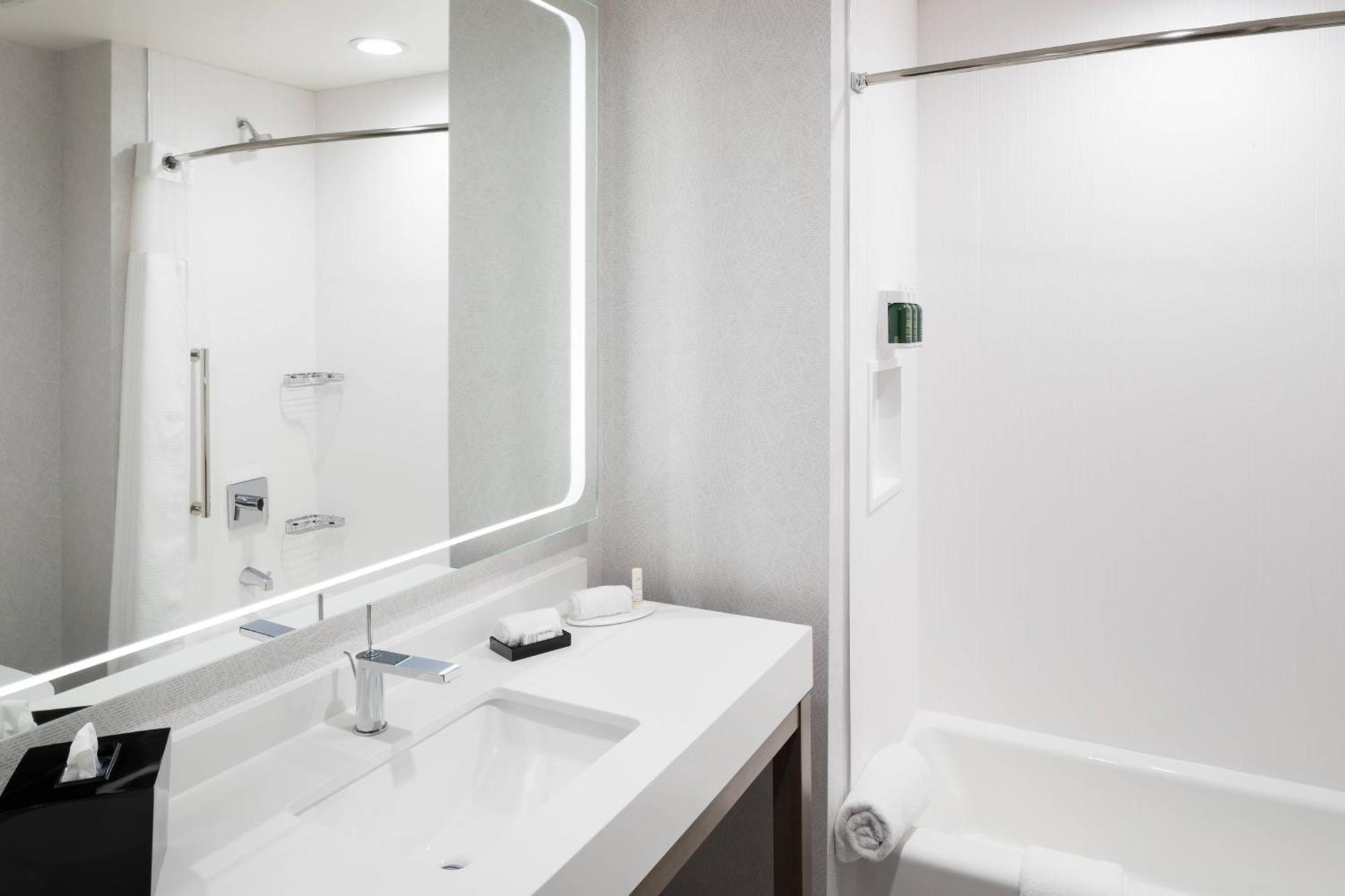 Hotel Courtyard By Marriott Houston Heights/I-10 Esterno foto